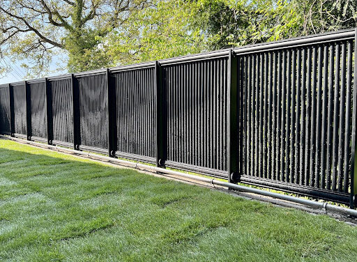 Hiring A Professional Aluminum Fencing Service For Your Home in Riverside