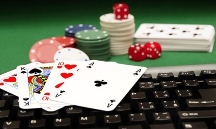 Playing Poker on the Internet: Online Poker vs Traditional Poker 